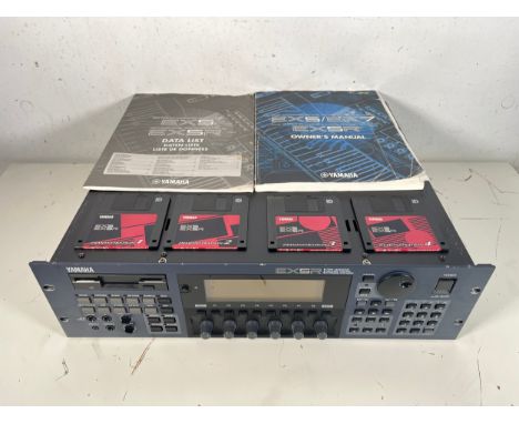 Yamaha EX5R Realtime Control Synthesizer With manual. Classic 90s rackmount synth business. (B) Tested and working - powers u