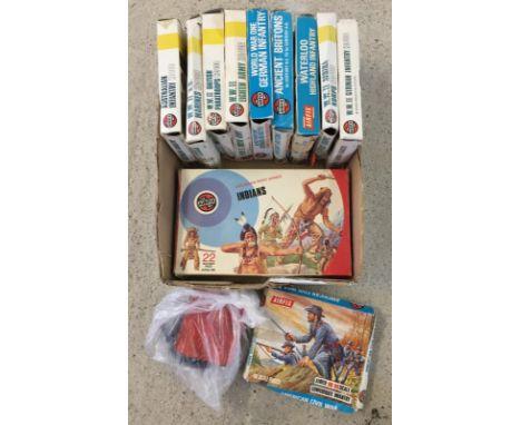 A quantity of Airfix c1970-80's boxed & unboxed plastic soldiers. Comprising 10 boxes of HO/OO scale, 1 box of 1:32 scale, an