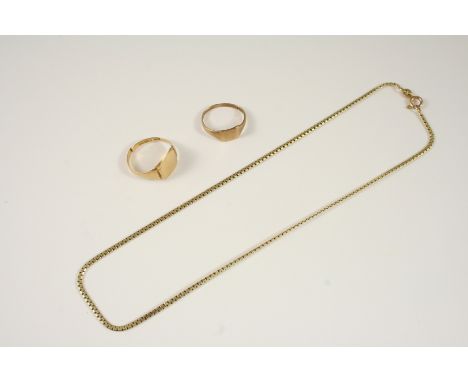 A 14CT. GOLD CHAIN NECKLACE 38cm. long, 6 grams, together with an 18ct. gold signet ring, 4 grams, and a 9ct. gold signet rin