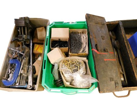 A quantity of tools, to include machine vice, Torque wrench, Record clamp, tap and die tools, together with a quantity of mac