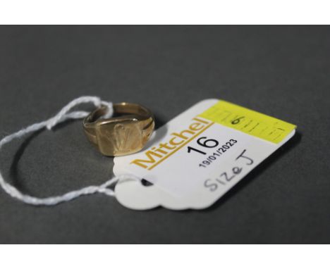 Yellow metal signet ring, weight 6 grams, size J