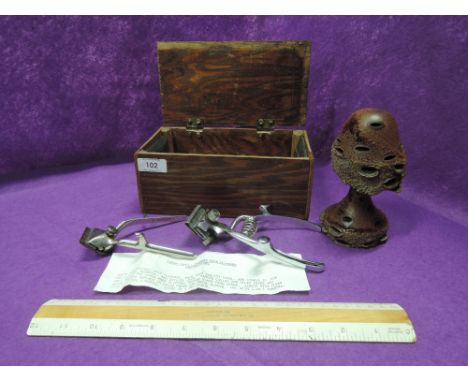 A pair of vintage barbers shavers ideal for beard trimming with treen case