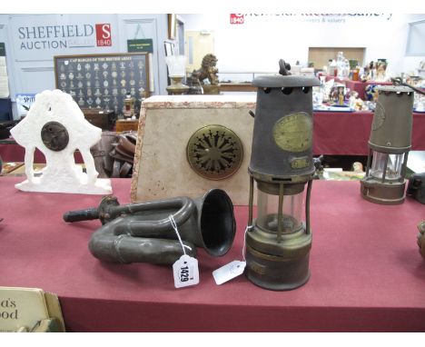 Wolf Miners Safety Lamp '978' and a Vehicle Horn. (2)