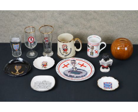 World Cup 1966 - A collection of twelve pieces of World Cup related china and glassware, to include Gibson &amp; Sons tankard