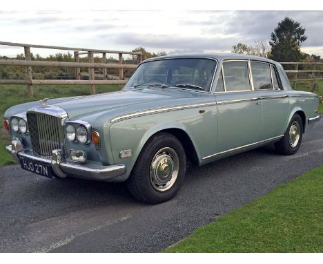 1975 Bentley T-Series                                              - A rare Bentley T1 in a very agreeable colour combination