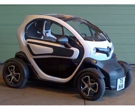 2013 Renault Twizy Technic                                   PLEASE NOTE: This lot does not have a MOT certificate. It appear