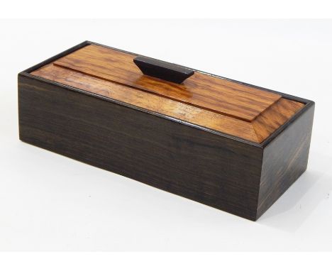 Christopher Vickers Arts & Crafts style trinket box, rectangular with chamfered edge to the lid, having tapered bar handle, p