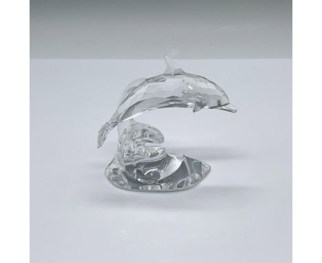 Originally part of the South Sea grouping then later moved to the Aquatic Worlds. A clear crystal dolphin leaping over the wa