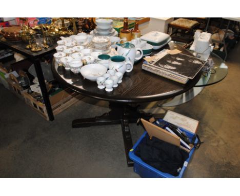 An Ercol extending table