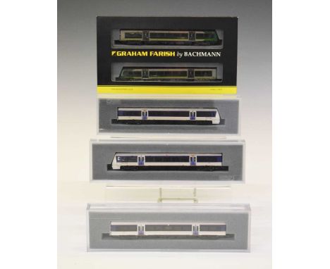 Graham Farish – Two ‘N’ gauge locomotive sets comprising; 371-435 ‘Clubman 3 “Chiltern Railways”’, and 371-432 ‘London Midlan