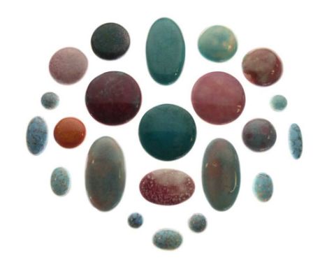 Quantity of Ruskin-style ceramic medallions, etc