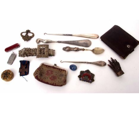 Mixed Lot: silver bird handled shoe horn, silver button hook, long embossed metal belt etc 