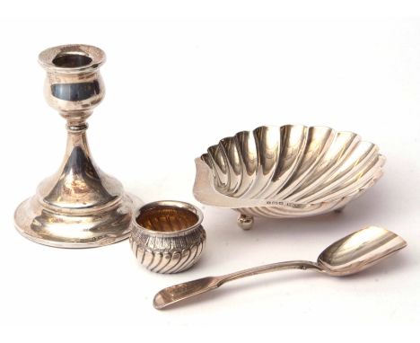 Mixed Lot: George V shell butter dish of typical form and raised on three ball feet, Sheffield 1911, together with a single s