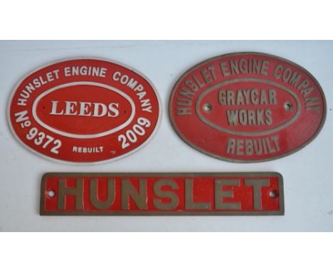 Three relief cast metal Hunslet loco plates to include No9372 (rebuilt 2009), brass Hunslet Engine Company Graycar Works and 