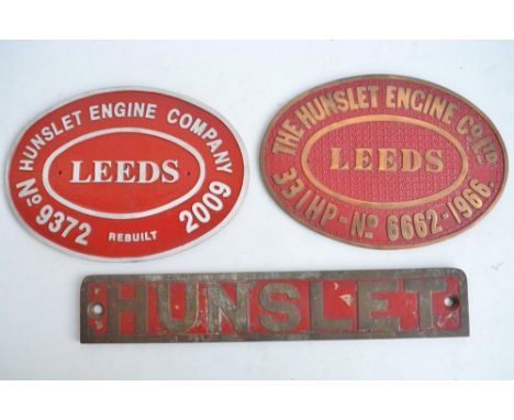 Two relief cast metal loco plates to include Hunslett Engine Company Leeds No9372 (Rebuilt 2009) and The Hunslet Engine Co Lt