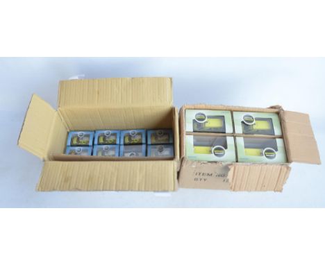 Two boxes containing 20x 1/76 scale (OO gauge) Oxford Diecast Highways Agency Land Rover Discovery models (item no 76LRD004) 