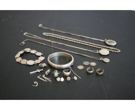 SILVER JEWELLERY - a lovely lot of silver jewellery featuring a bracelet made from silver Rupees, lockets, a solid silver ban