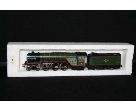 LILIPUT - ENGINE & TENDER - a 4-6-2 Steam Locomotive and tender, A2 A. H. Peppercorn no.60525 LNER. Excellent condition, mino