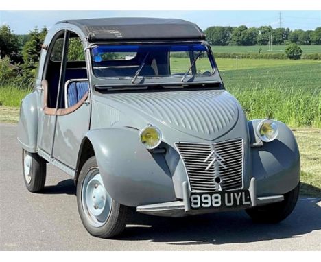 Ideal for your Sunday morning jaunt to the paper shop!One of the last ‘ripple bonnet’ CV’s produced. Has spent the majority o