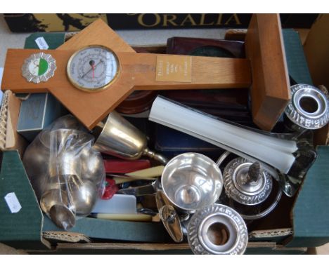 A mixed lot, to include EPNS teaspoons, fruit forks, a serving fork and knife, several other pieces, a silver teaspoon and pa