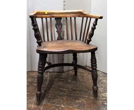 A pair of 19th century Windsor stick back dining chair in mixed woods including elm, beechwood, yew wood, etc, on turned supp