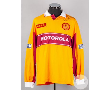 Lee McCulloch amber and claret No.9 Motherwell long-sleeved shirt, 1999-2000, Xara,  XL with v-neck collar and embroidered cl
