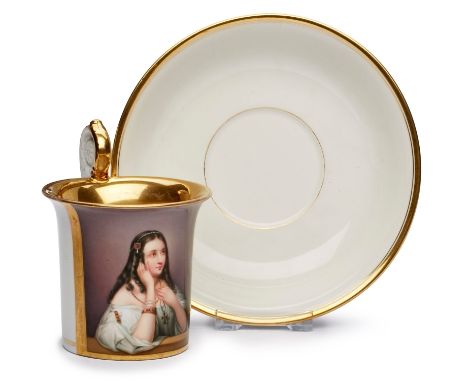 Gr. Tasse "Andacht", um 1820mit UT, KPM Berlin um 1900. Zylindr. Tasse m. ausschwingender Lippe u. dort aufgerolltem Blattran