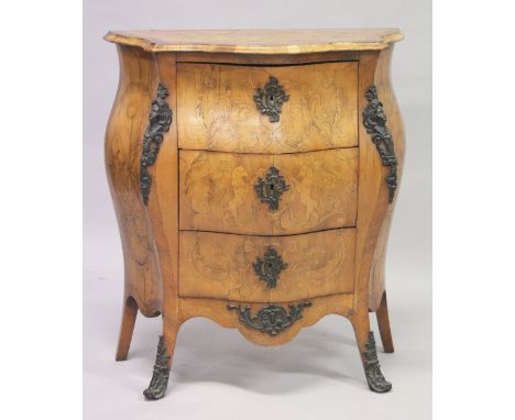 A GOOD SMALL 19TH CENTURY, NORTH ITALIAN ROSEWOOD AND MARQUETRY BOMBE THREE DRAWER COMMODE, the top, sides and drawer fronts 