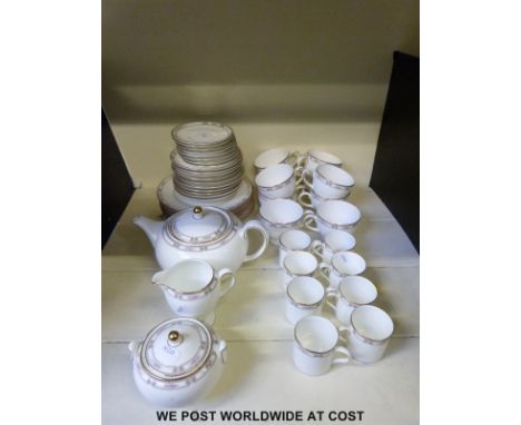 A Wedgwood Colchester tea/coffee service