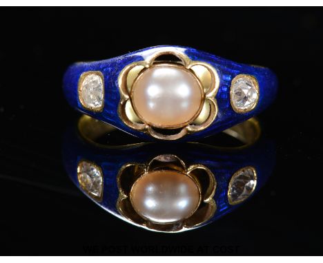 An 1838 Victorian mourning ring set with blue guilloché enamel and a pearl to the centre in pierced surround flanked by two o