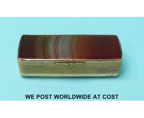 A double sided banded agate gilt metal vesta/snuff box, length 6cm