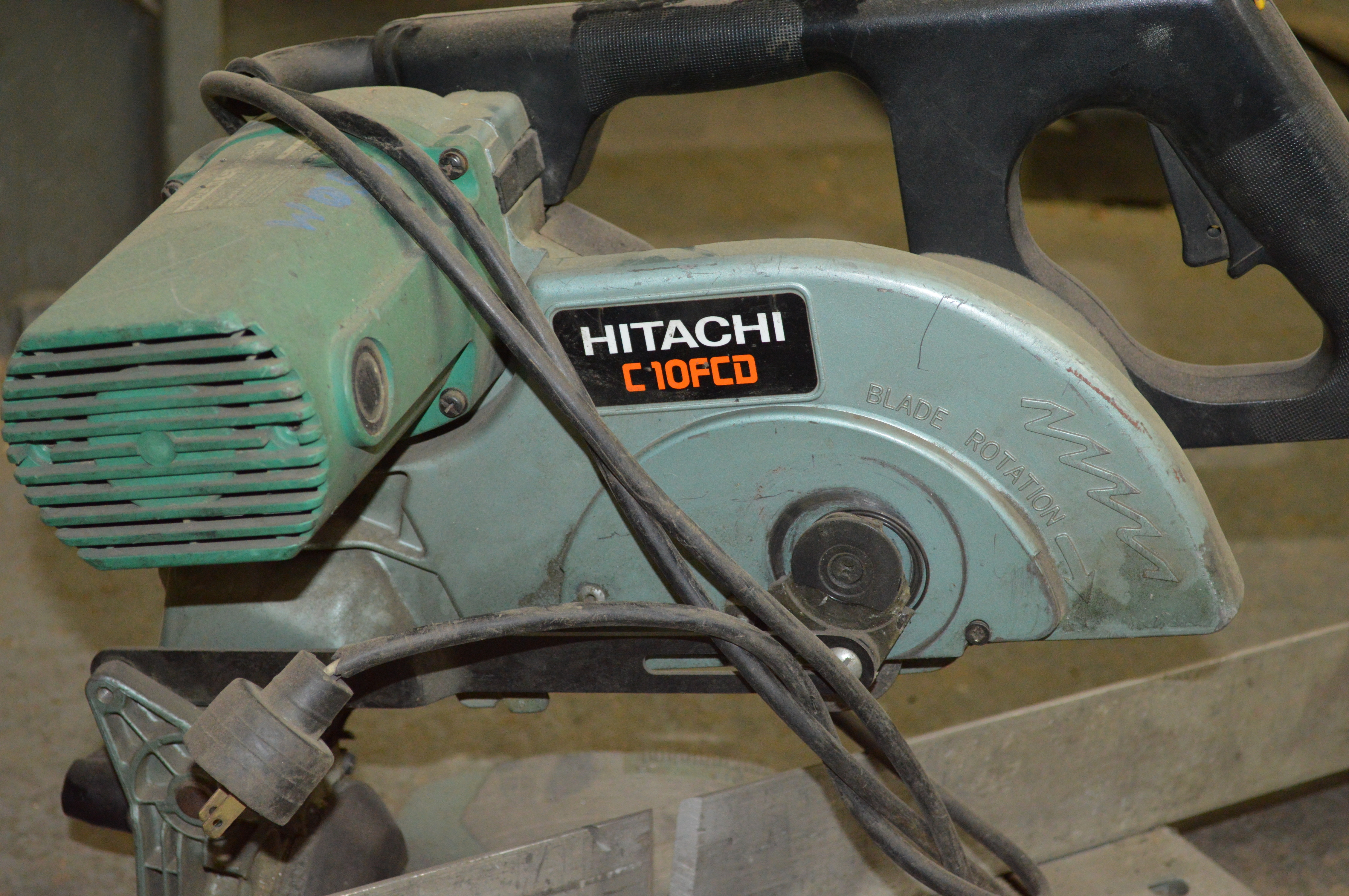 HITACHI CHOP SAW