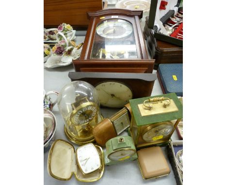 Modern wall clock and a quantity of vintage and other mantel and travel alarm clocks