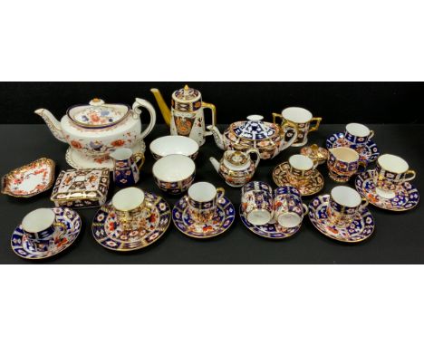Royal Crown Derby, and similar ceramics - 2451 ‘Witches’ pattern teapot (with unfinished lid), coffee can and saucer, small o