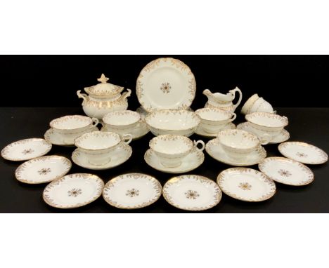 19th century Coalport tea service for six, decorated with moulded wavy edge and gilt detail comprised of; two picnic plates, 