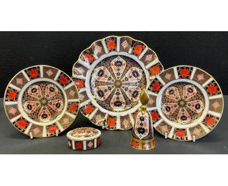 Royal Crown Derby - an 1128 imari wavy rim plate, 22.2cm diameter, two side plates,16cm diameter, bell and trinket box and co