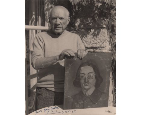  PICASSO PABLO: (1881-1973) Spanish Painter, a co-founder of the Cubist movement. An excellent vintage signed and inscribed 9