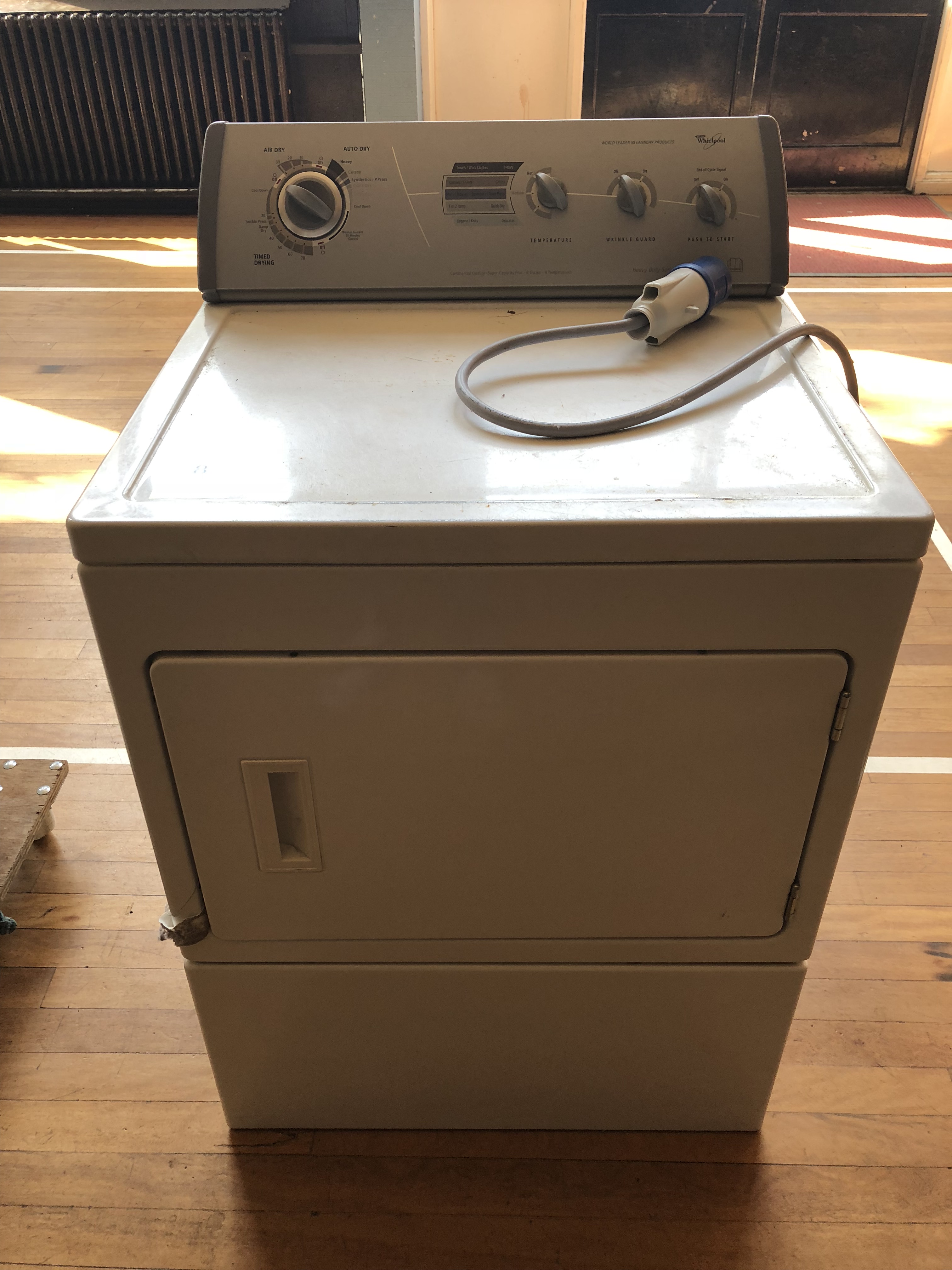 Whirlpool heavy duty Series 8 Dryer, 240volts, 32amps (located in Main Hall)