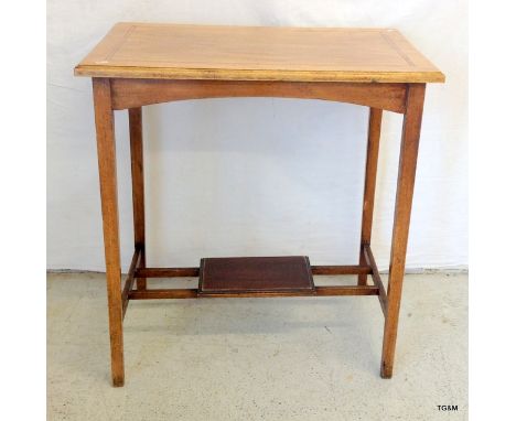 A mahogany inlaid 1 shelf table lamp