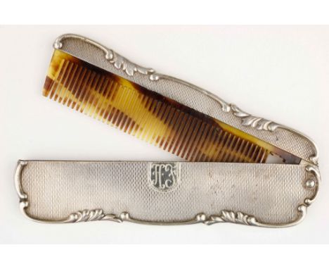 HERMANN FEGELEIN'S FOLDING SILVER POCKET COMB HERMANN FEGELEIN (1906-1945) Nazi military leader and SS-Gruppenfuhrer, a Knigh