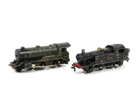 Hornby series tinplate Railway Station No. 2. station, Railway Accessories No. 5, No. 8, crossing gates, crane, Trix Twin Loc