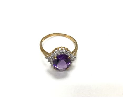 A 9ct gold ring set with amethyst. Size M and 2.22g Postage A