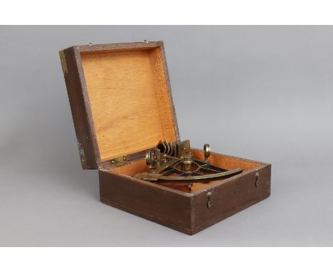 I. &amp; A. WALKER (Liverpool) Sextant - Messing (partiell Silber-tauschiert), England, 2. Hälfte 19. Jahrhundert, mit 2 Okul