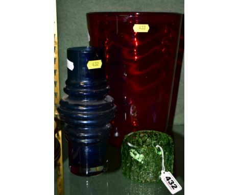 THREE PIECES OF 20TH CENTURY STUDIO GLASS, to include a Whitefriars ruby tumbler vase, height approximately 25cm, a Whitefria