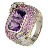 18K white gold ring set with amethyst, sapphire and diamonds