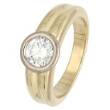 18k yellow gold solitaire ring set with approx. 1.02 ct. diamond