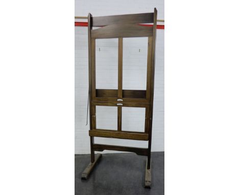 Large extending gallery display easel 274 x 120cm