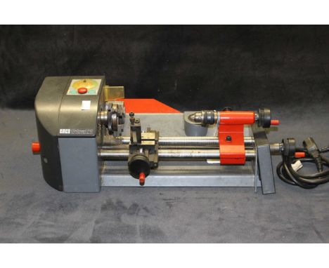 Model Railway Engineers Mini table top lathe, item is untested therefore viewing is recommended.