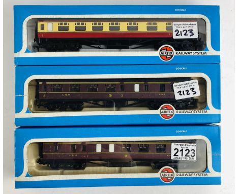 3x Airfix OO Gauge Coaches Boxed P&amp;P Group 1 (£14+VAT for the first lot and £1+VAT for subsequent lots) 
