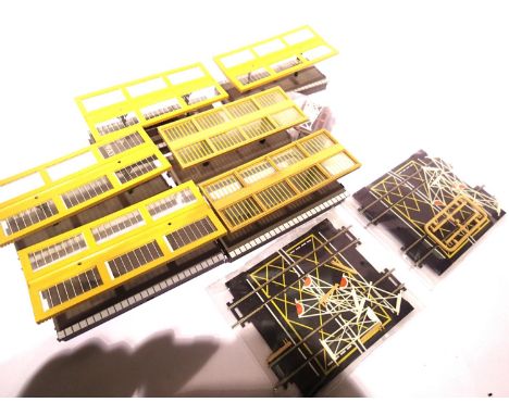 Six Hornby platforms with canopies and two level crossing packs. P&amp;P Group 1 (£14+VAT for the first lot and £1+VAT for su